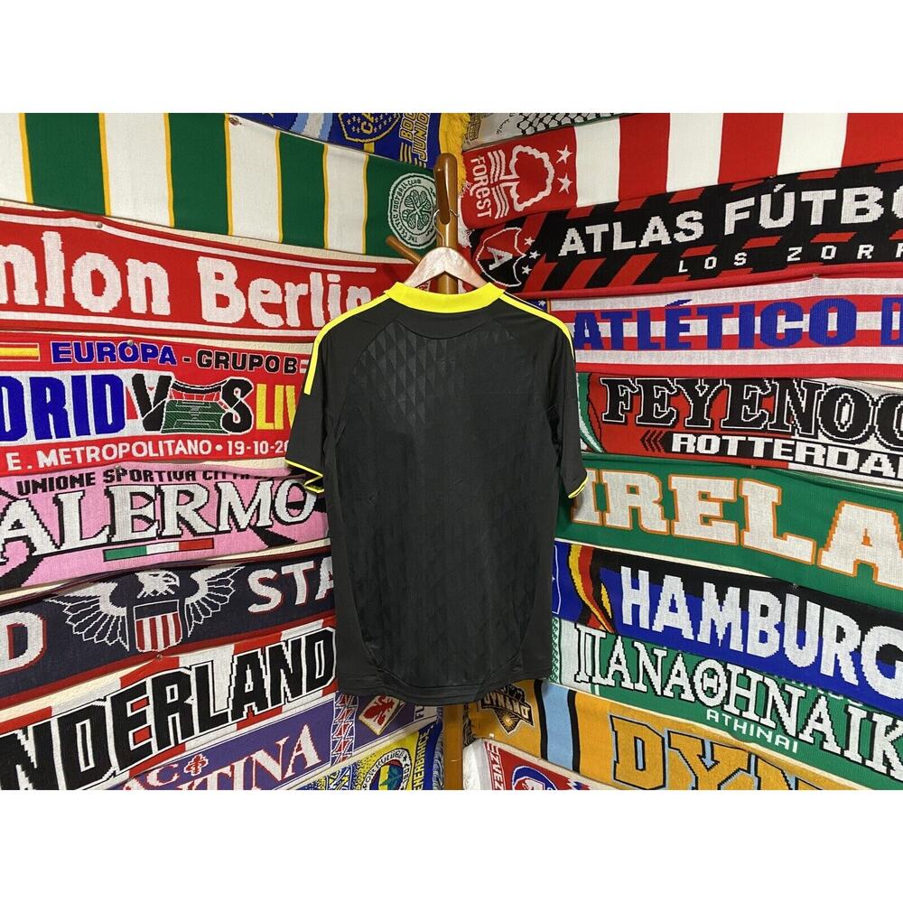 Liverpool | Men’s Medium Black/Yellow Jersey - Picture 7 of 7